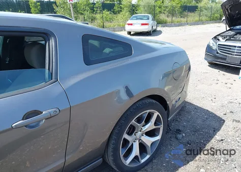 2013 Ford Mustang V6 из США, поврежденный, VIN 1ZVBP8AM1D5269392